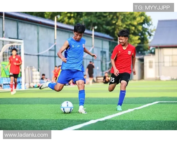 足球巨星畅游长城 展现中国文化魅力与运动精神交融