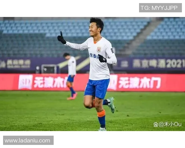 退队风波引发热议:曾是足球明星的他为何选择离开国家队